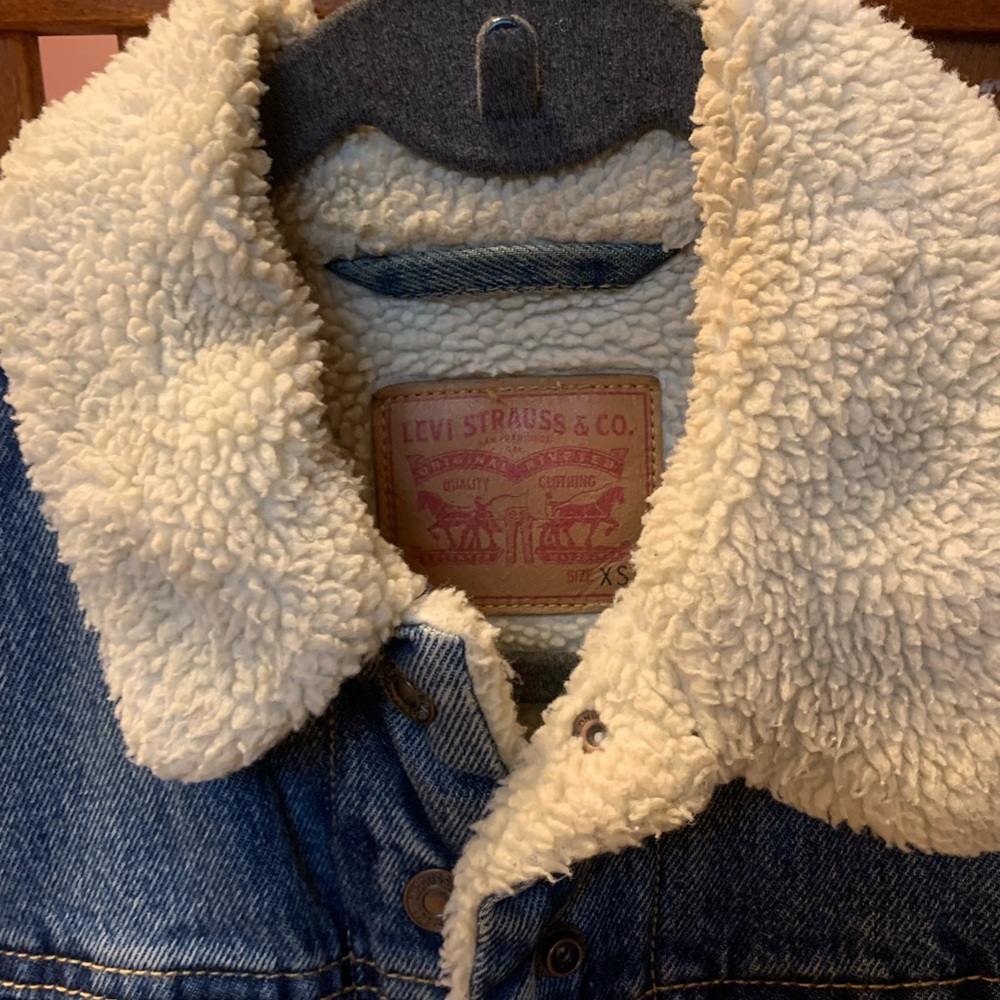 Authentic Levi’s Shearling Lined Denim Jacket. Si… - image 6